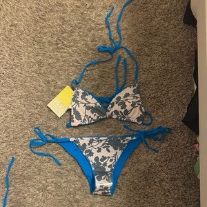 NWT maaji bikini size small